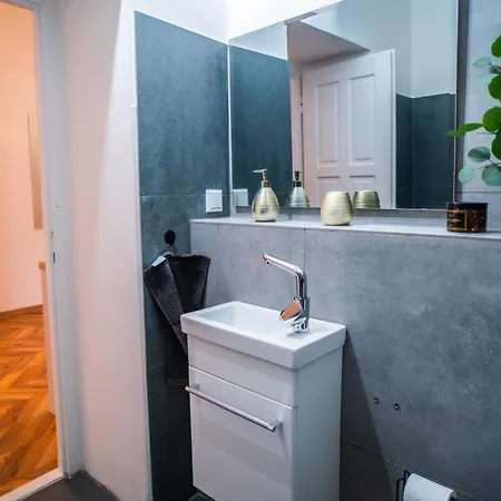 Daire Luxapart Big 12people With Breakfast