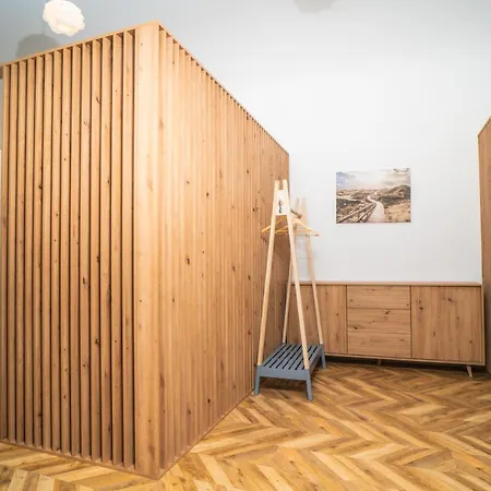 Luxapart Big 12people With Breakfast Daire Kösice