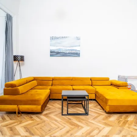 Luxapart Big 12people With Breakfast * Košice