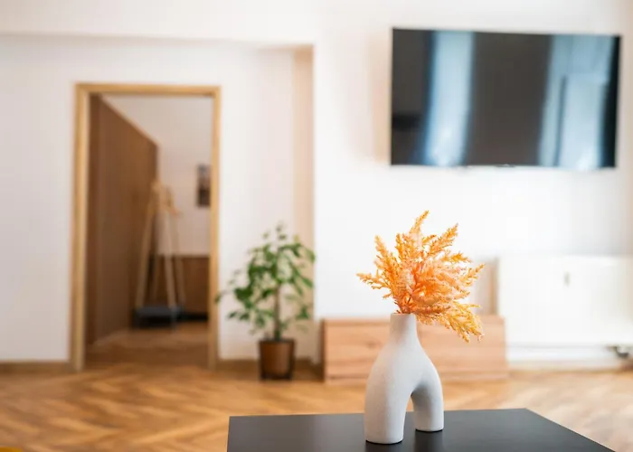 Luxapart Big 12people With Breakfast