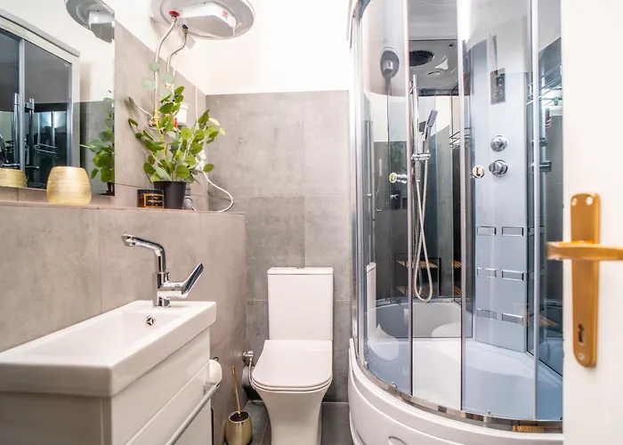 Luxapart Big 12people With Breakfast דירה